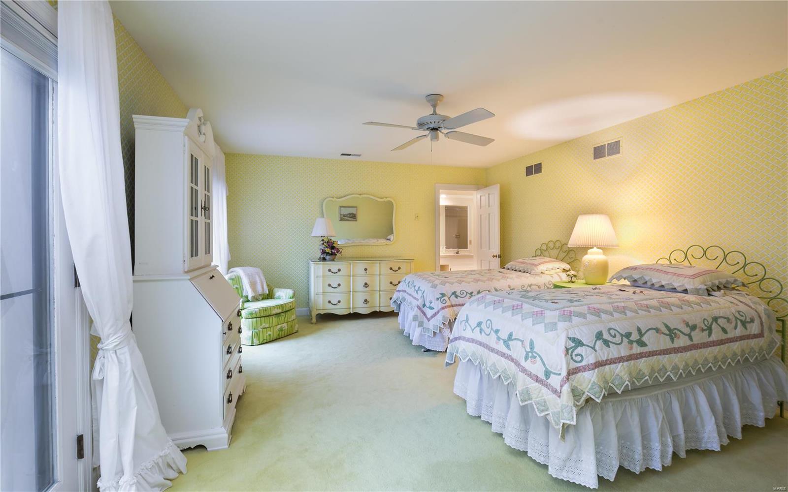 12 Chatfield Place Road Creve Coeur, MO 63141 - Photo 26 of 28 Gallery Image 26