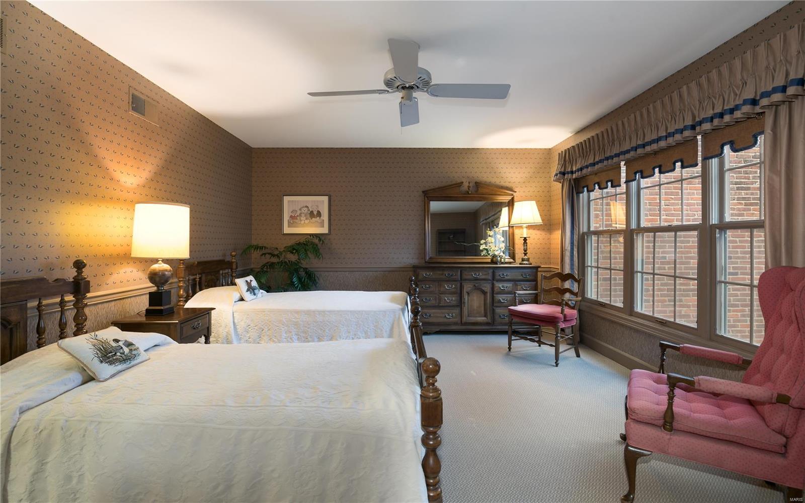 12 Chatfield Place Road Creve Coeur, MO 63141 - Photo 28 of 28 Gallery Image 28