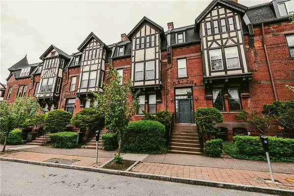 $1,445 | 140 Gibbs Street, Unit 2, Rochester, NY 14605