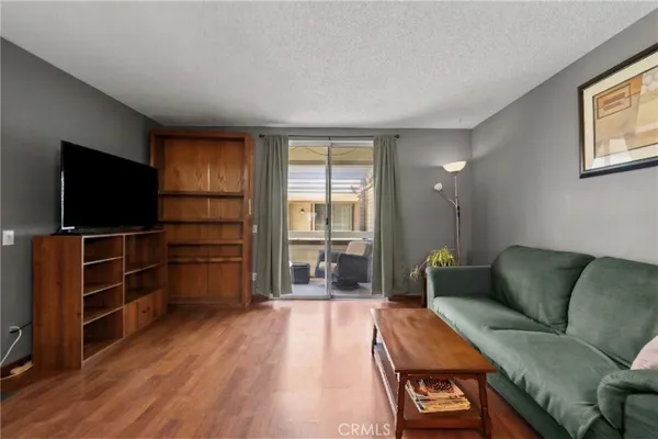 $333,000 | 11150 Glenoaks Boulevard, Unit 74, Pacoima, CA 91331