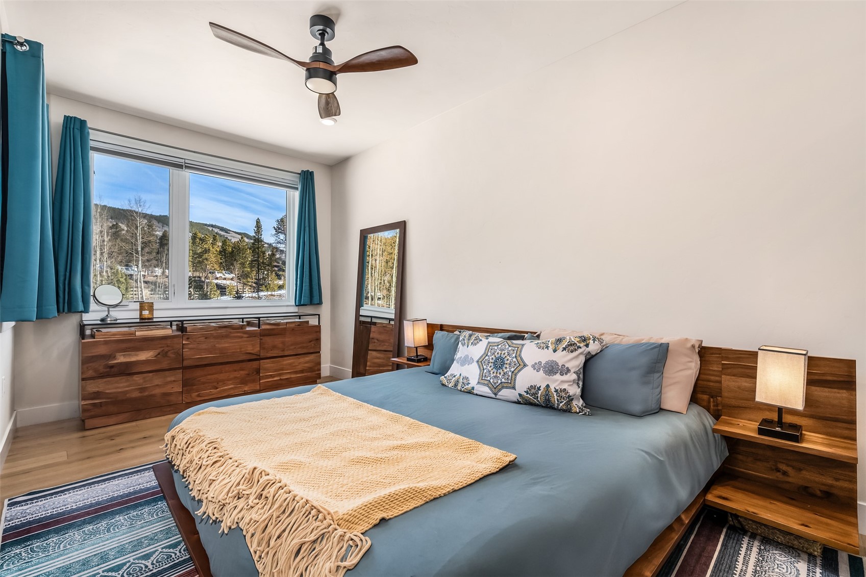 23 Clearwater Way, Unit 102 Keystone, CO 80435 - Photo 16 of 47 Primary Suite