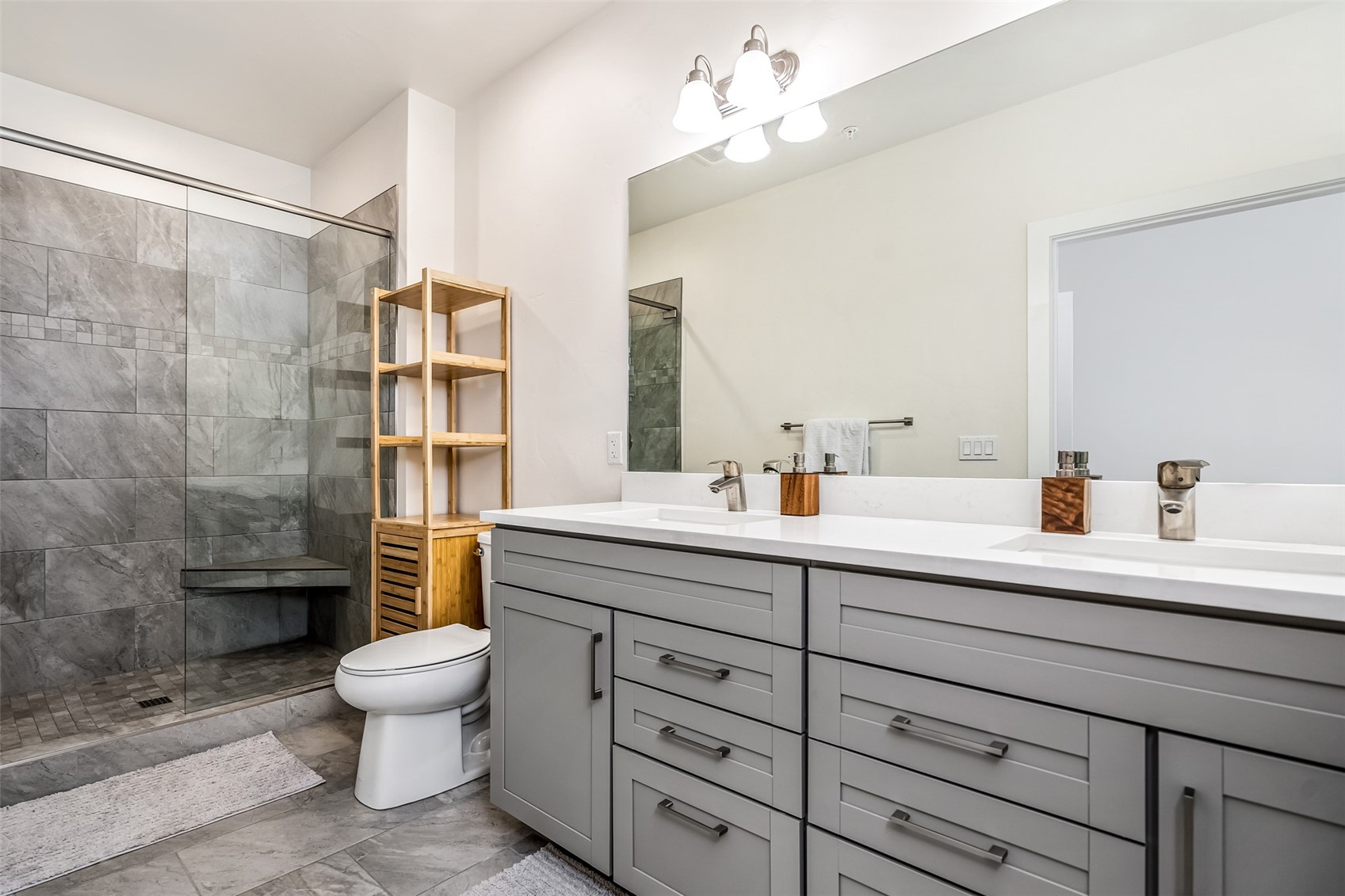 23 Clearwater Way, Unit 102 Keystone, CO 80435 - Photo 22 of 47 Second Primary Suite Bathroom