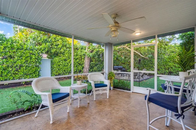 $3,900 | 333 Linwood Drive, Unit 1, Miami Springs, FL 33166