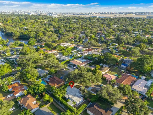 $3,900 | 333 Linwood Drive, Unit 1, Miami Springs, FL 33166