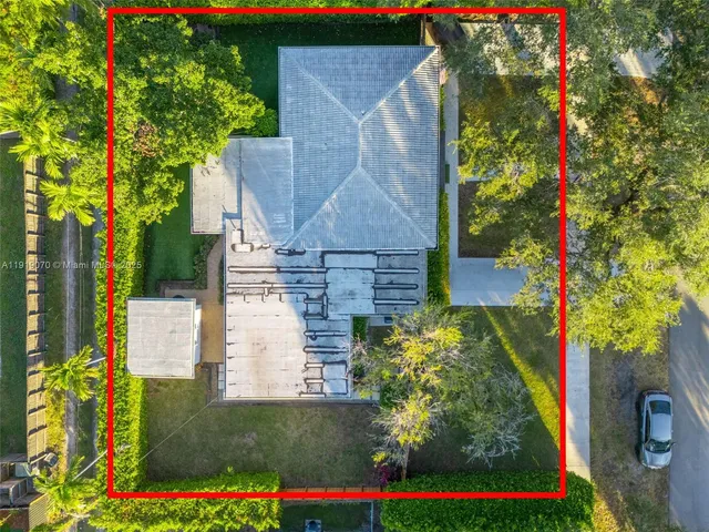 $3,900 | 333 Linwood Drive, Unit 1, Miami Springs, FL 33166