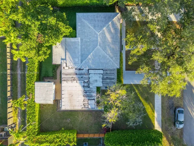 $3,900 | 333 Linwood Drive, Unit 1, Miami Springs, FL 33166