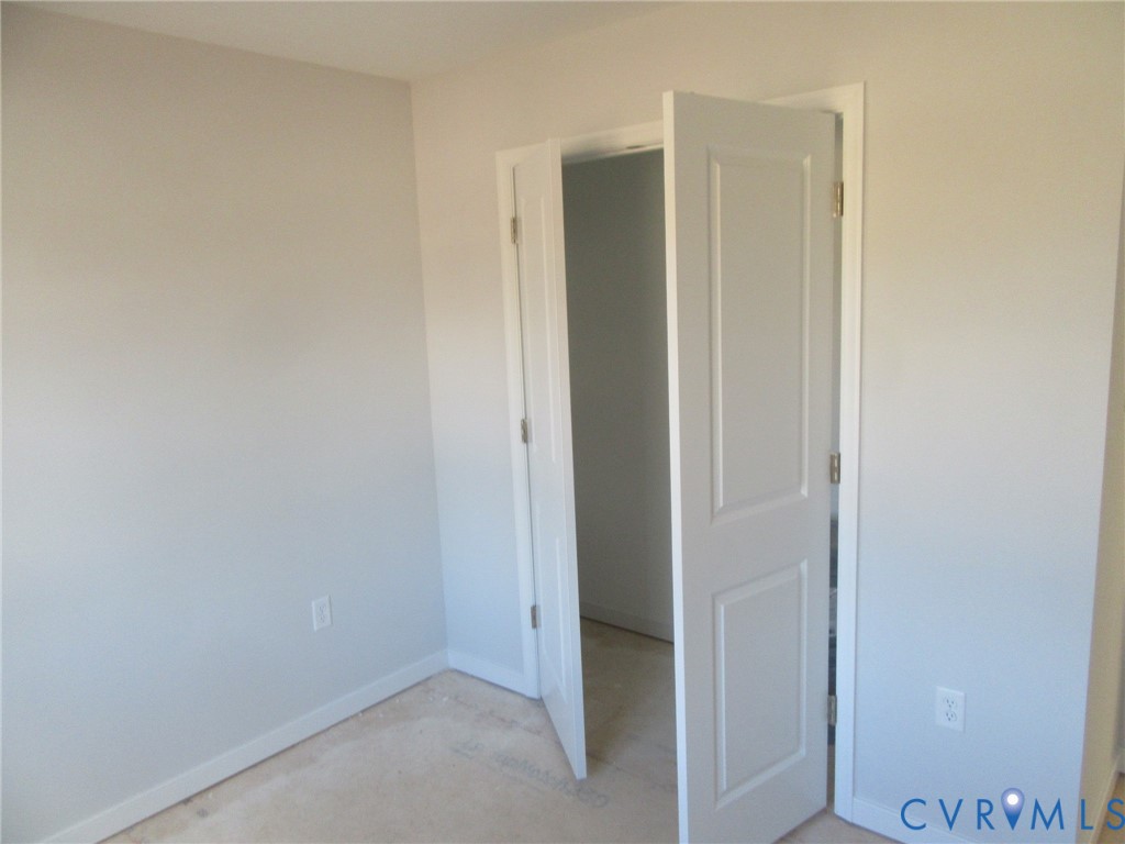 10240 White Oak Church Road Wilsons, VA 23894 - Photo 5 of 15