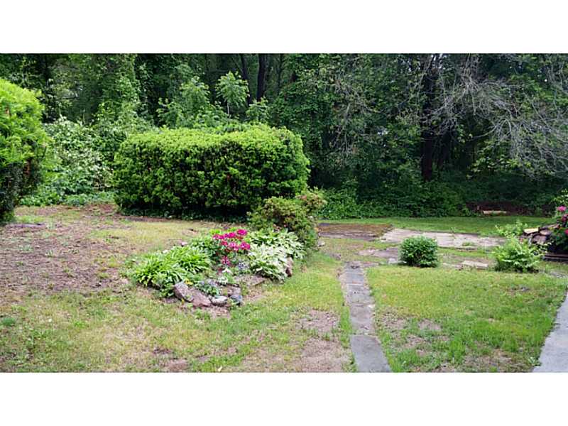 126 Clarke Road Scituate, RI 02831 - Photo 3 of 15 Yard/Garden.