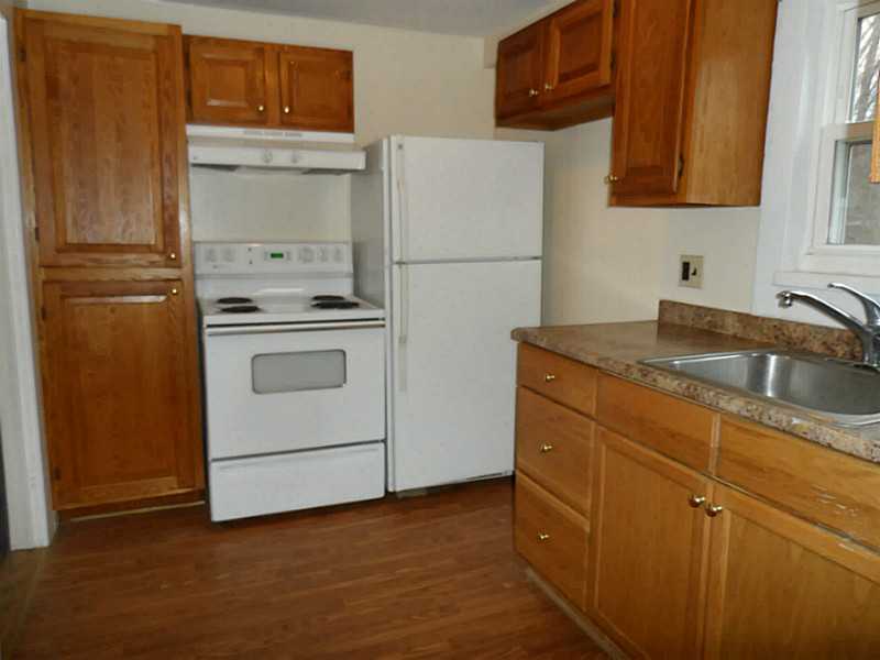126 Clarke Road Scituate, RI 02831 - Photo 8 of 15 Kitchen.