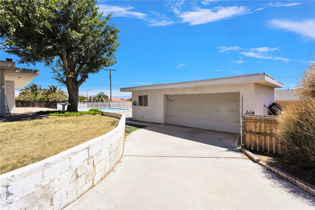18969 Pachappa Road Apple Valley, CA 92307 - Photo 49 of 75