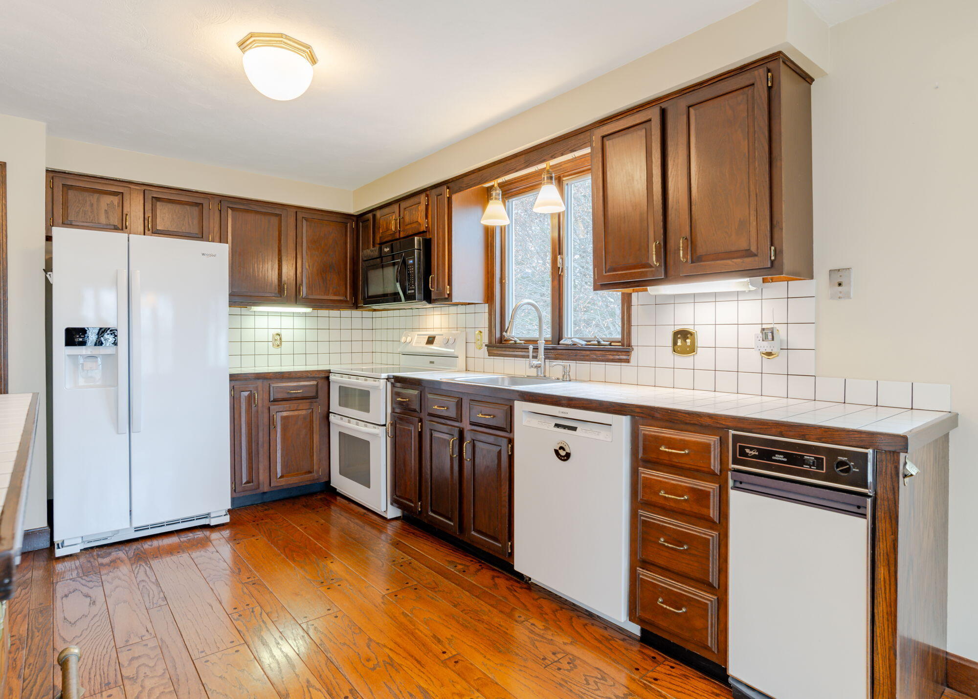 162 Fogg Road Scarborough, ME 04074 - Photo 4 of 55 162FoggRd-Scarborough-04