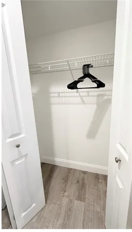 $2,500 | 227 Thames Street, Unit 1, Bristol, RI 02809