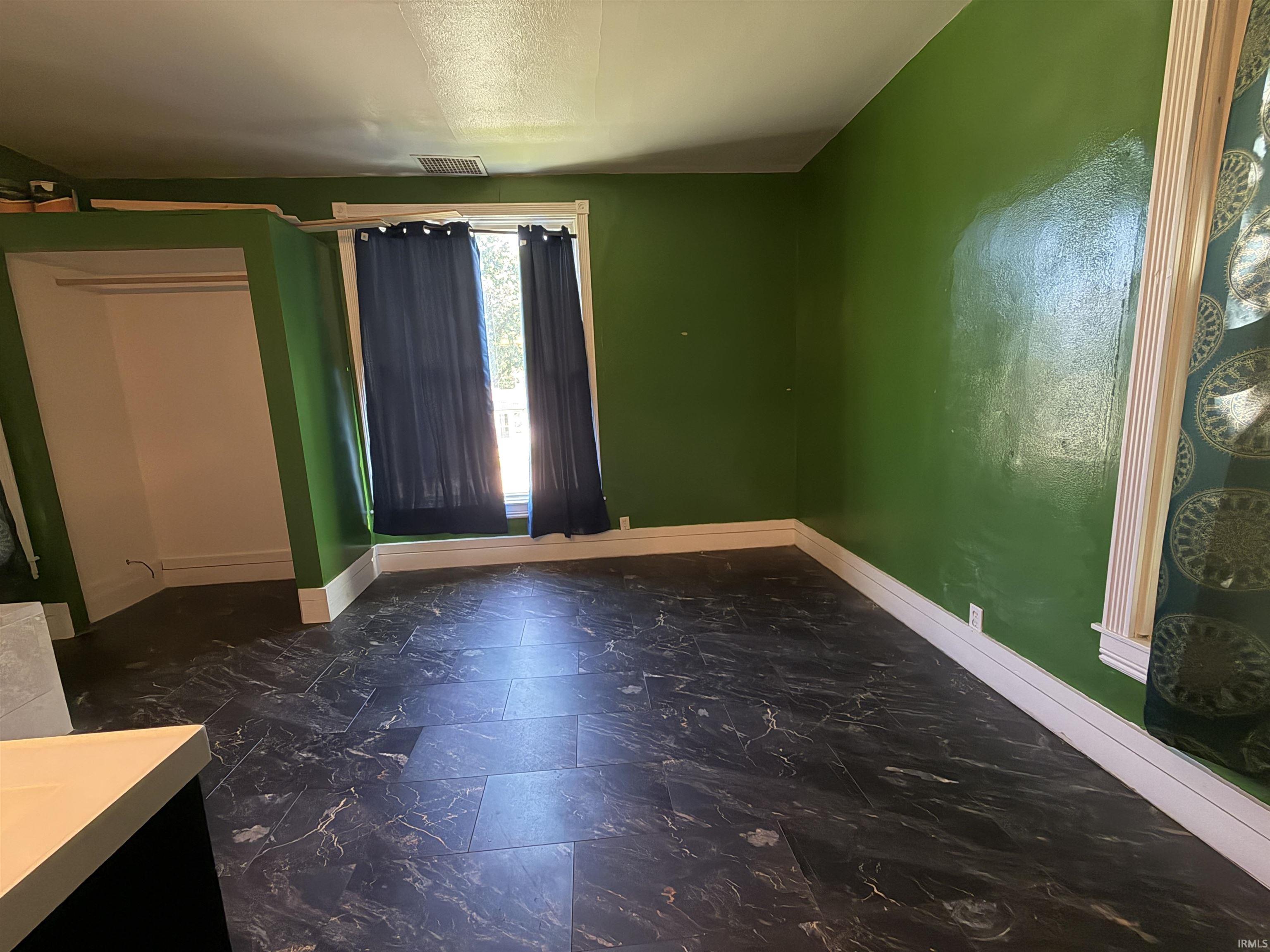 304 Wright Street Huntington, IN 46750 - Photo 8 of 13