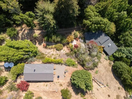 $2,600,000 | 10026 Sycamore Canyon Road, Big Sur, CA 93920