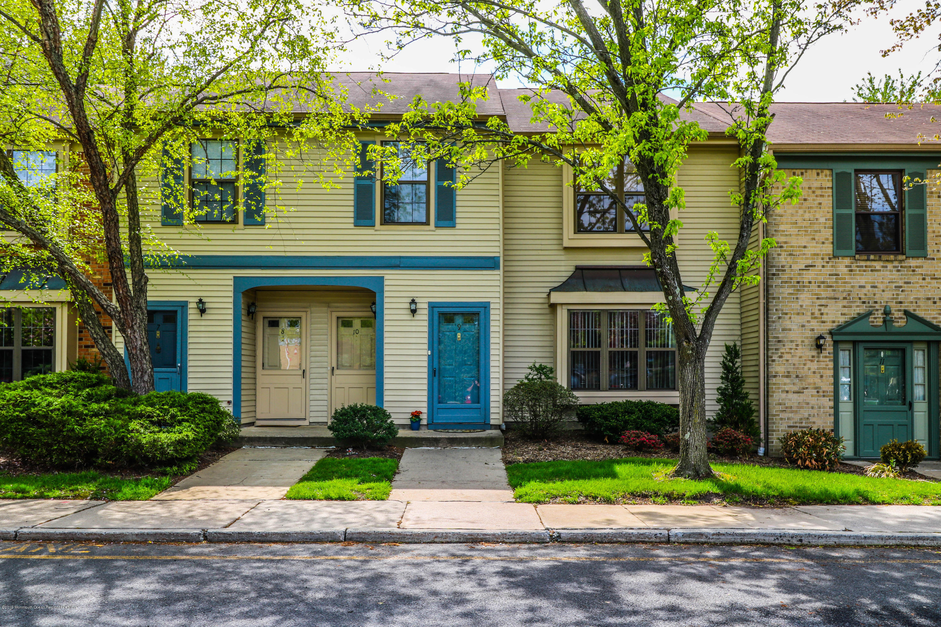9 Amherst Court Aberdeen, NJ 07747 - Photo 23 of 45 Welcome Home