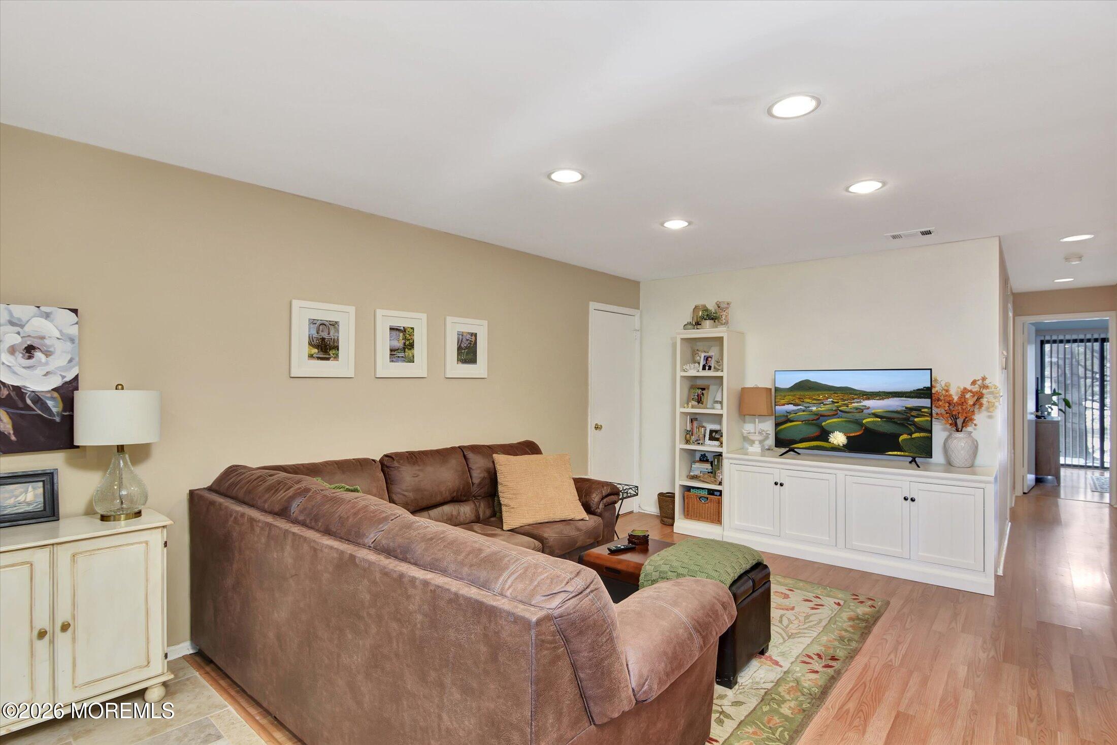 9 Amherst Court Aberdeen, NJ 07747 - Photo 34 of 45 11-Living Room