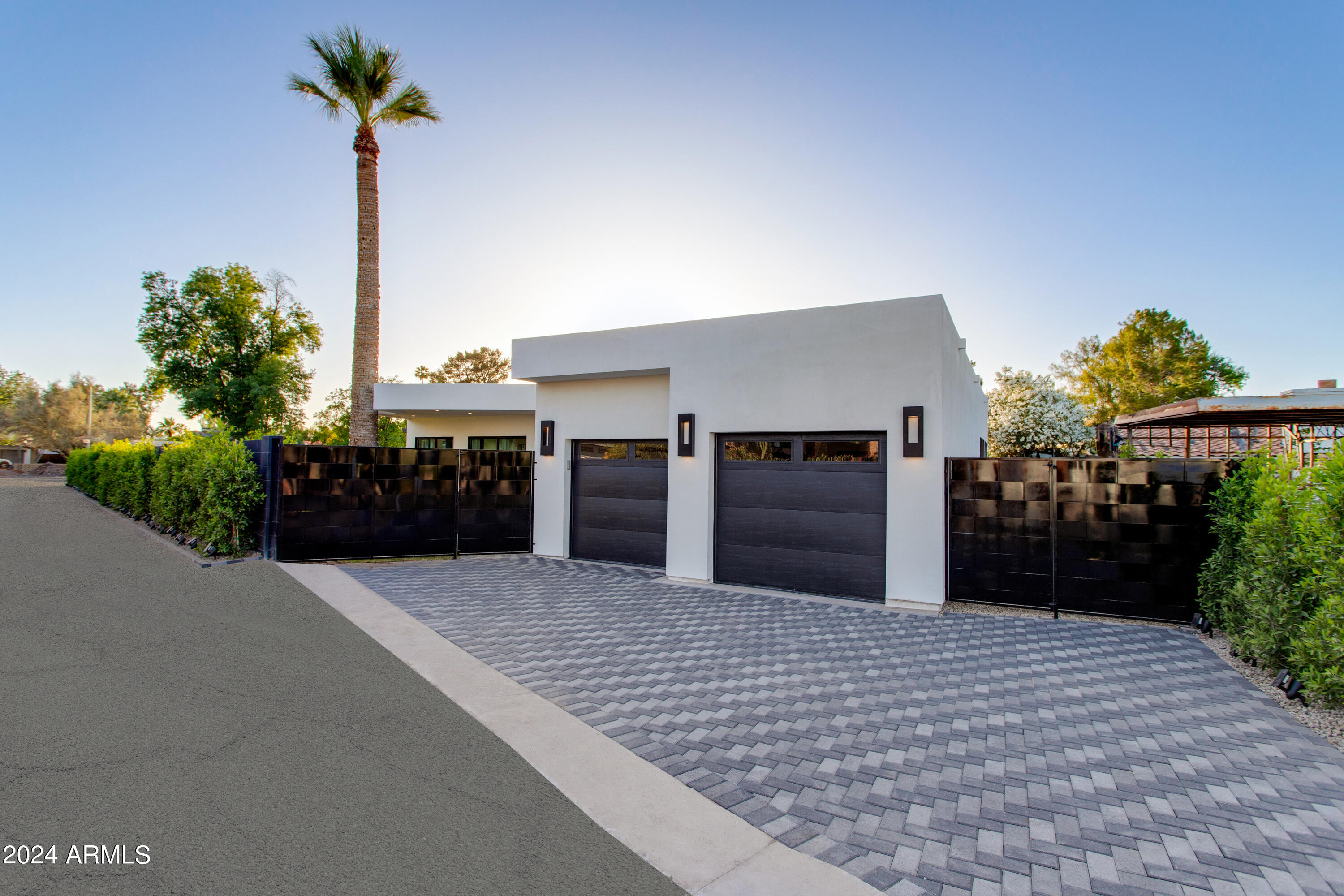 3045 North Marigold Drive Phoenix, AZ 85018 - Photo 57 of 65 DRIVEWAY
