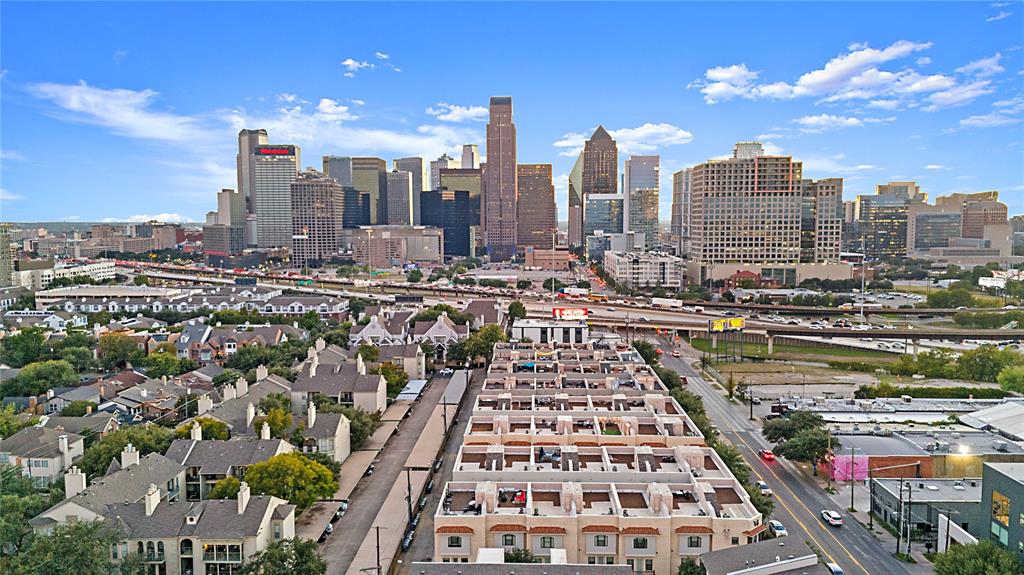 1016 Liberty Street, Unit 4 Dallas, TX 75204 - Photo 11 of 33 a city view with tall buildings