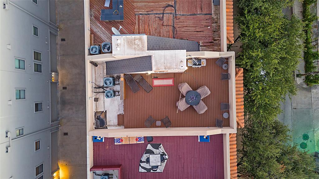 1016 Liberty Street, Unit 4 Dallas, TX 75204 - Photo 32 of 33 an aerial view of residential houses with outdoor space and street view