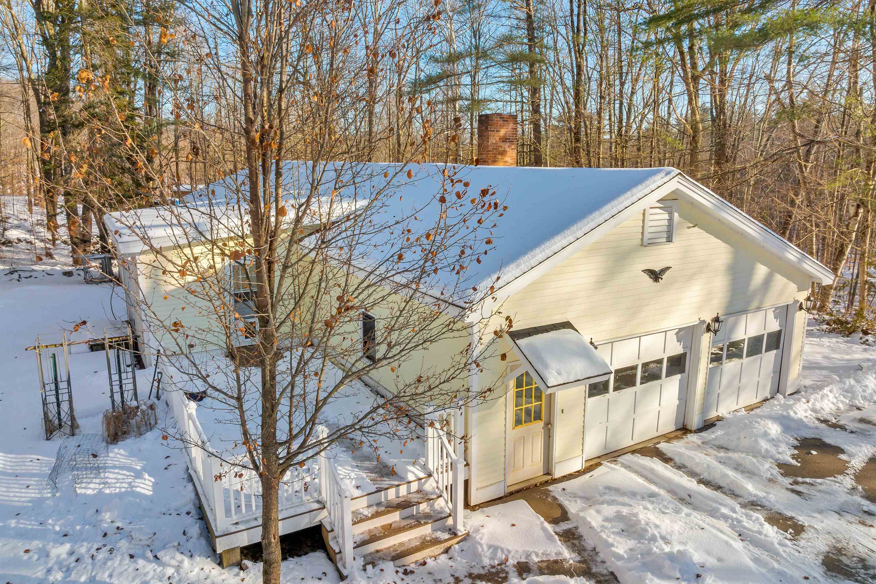 609 Sanborn Road Sanbornton, NH 03269 - Photo 3 of 40