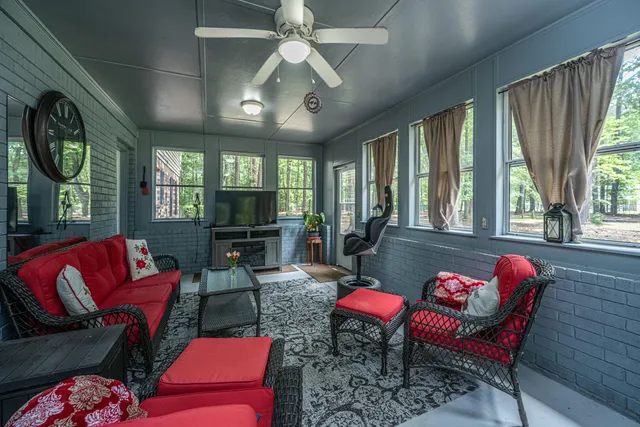 $625,000 | 110 County Rd S-18-417, Summerville, SC 29483