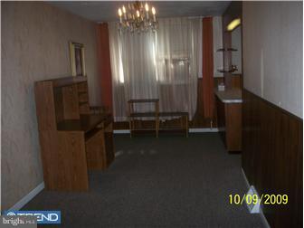 3368 Fordham Road Philadelphia, PA 19114 - Photo 6 of 9 Dining Room