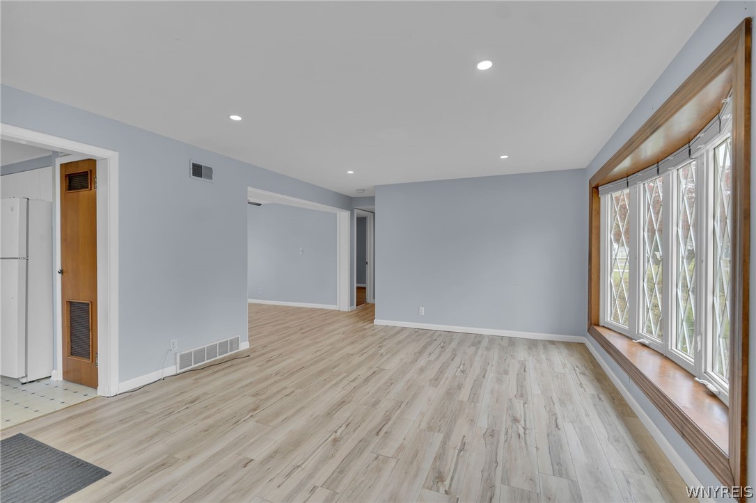 208 Bennington Road Amherst, NY 14226 - Photo 10 of 41
