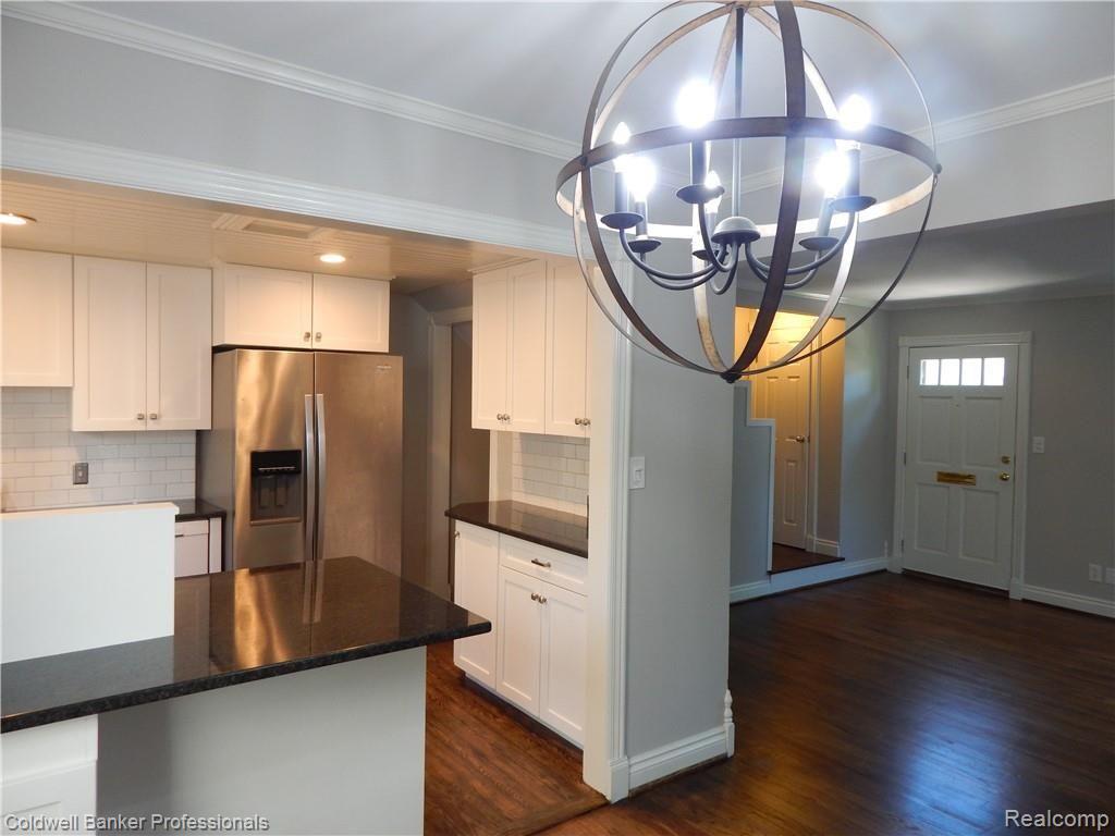 1682 Graefield Road Birmingham, MI 48009 - Photo 9 of 30 DSCN5676.JPG