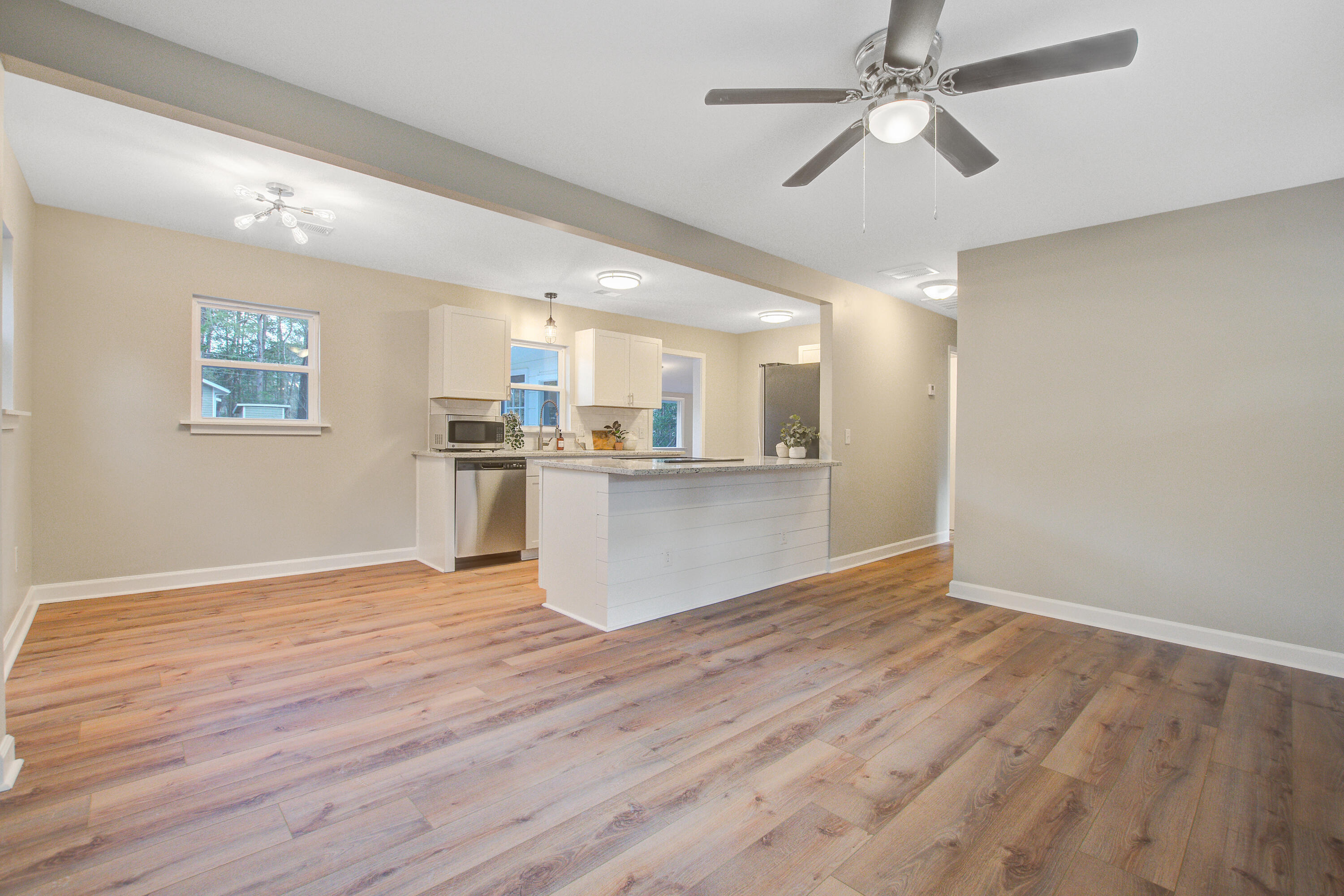 6144 State Rd S-10-2077 Ravenel, SC 29470 - Photo 13 of 29 6144 (8)