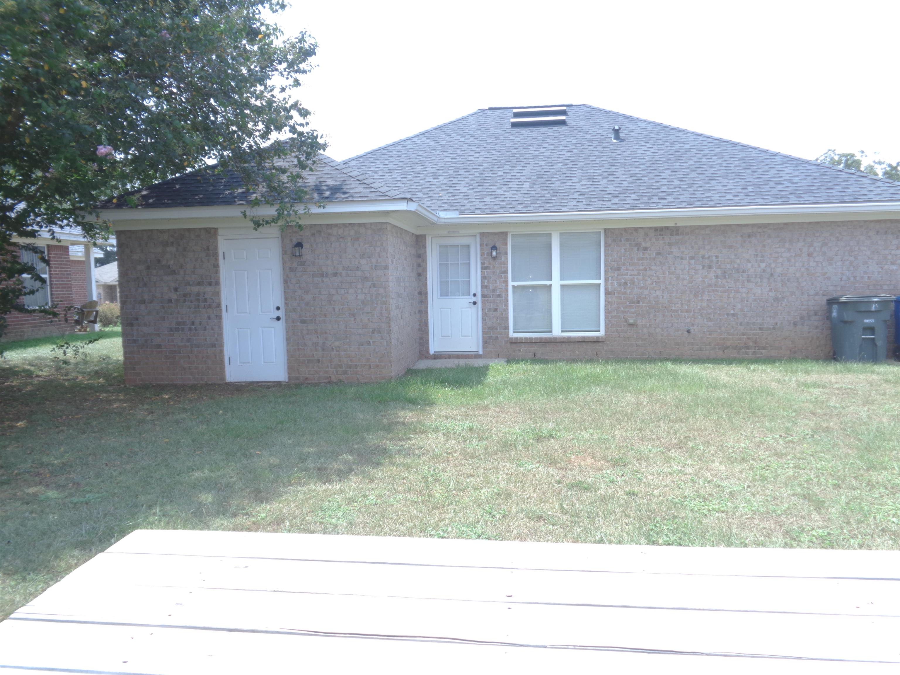 1557 Majesty Loop Foley, AL 36535 - Photo 3 of 25 Rear View