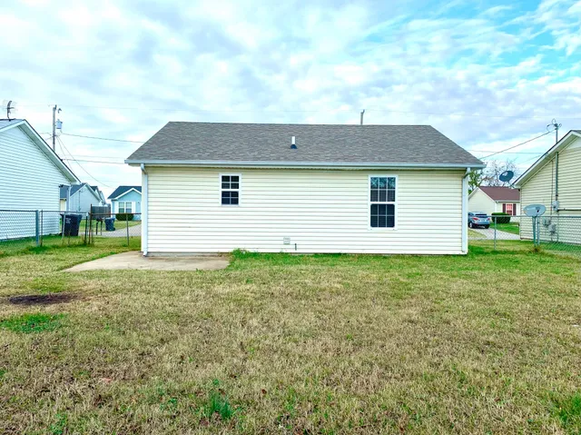 $1,050 | 1113 Keith Avenue, Oak Grove, KY 42262