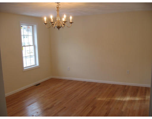 33 Pines Road Billerica, MA 01821 - Photo 8 of 13 Gallery Image 8