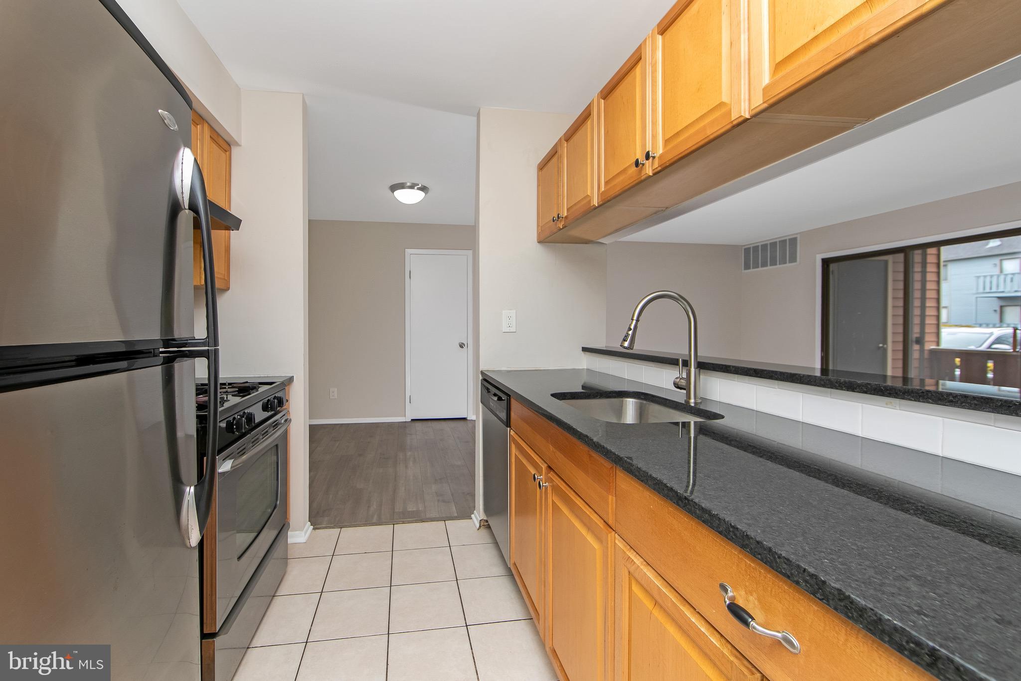 805 Harrier Row Marlton, NJ 08053 - Photo 10 of 25 Kitchen