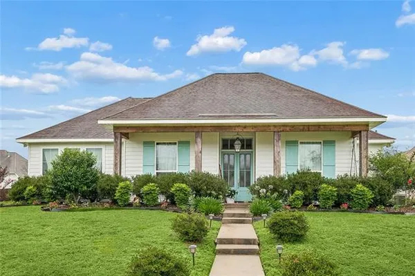 $475,000 | 1241 Abita River Drive, Covington, LA 70433