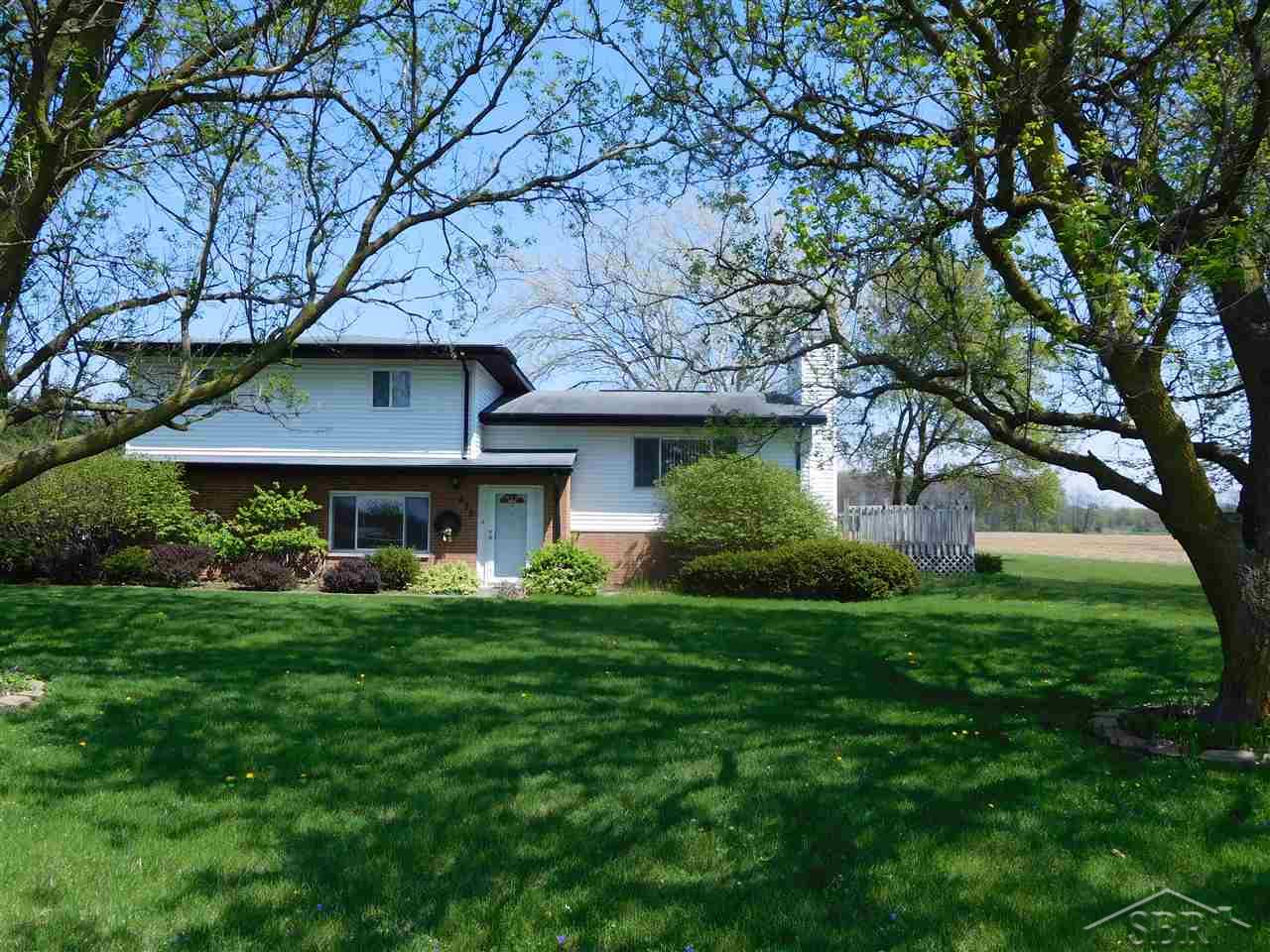 635 South Brennan Road Hemlock, MI 48626 - Photo 1 of 11 31291823.JPG
