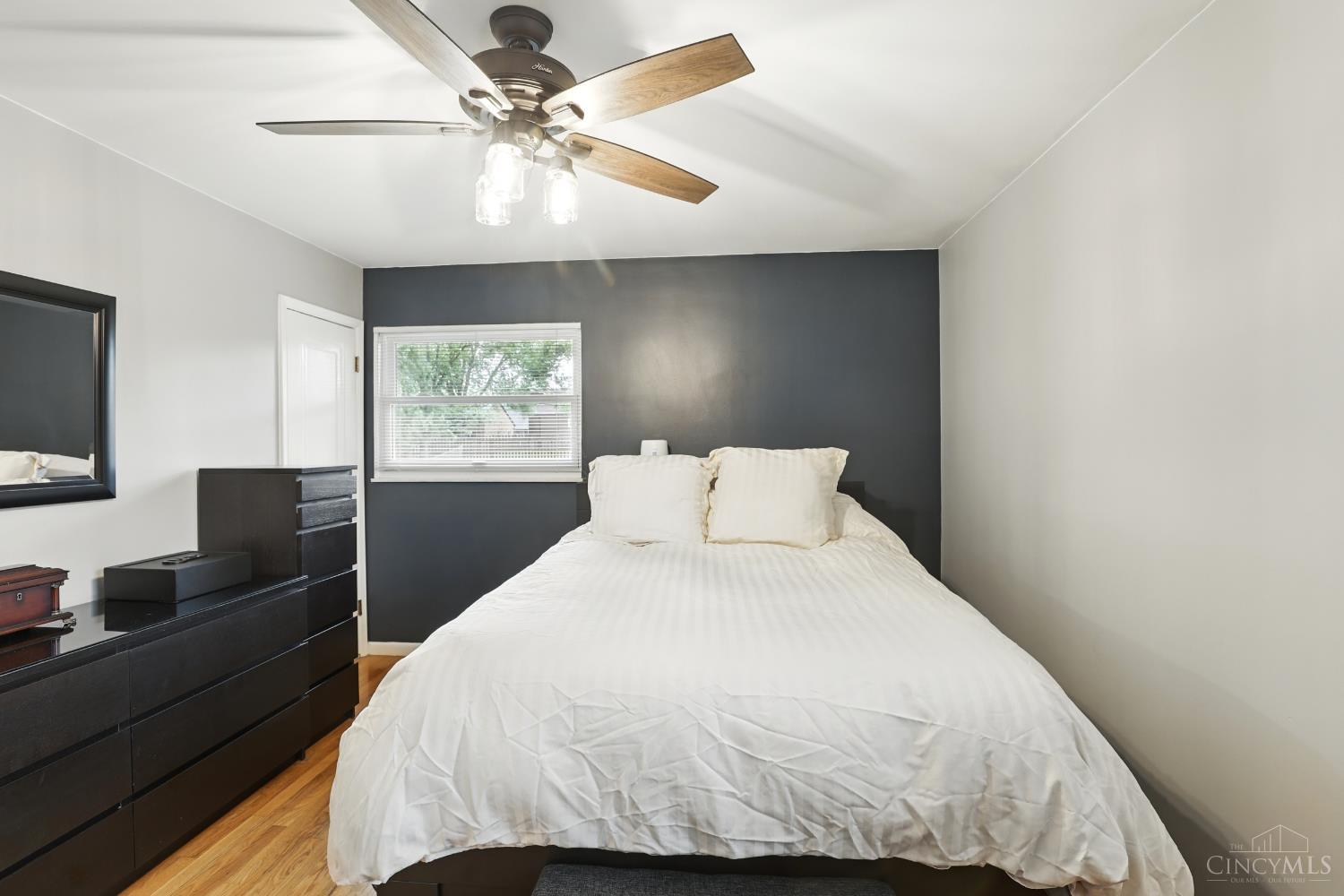 5762 Lawrence Road Cincinnati, OH 45248 - Photo 16 of 30