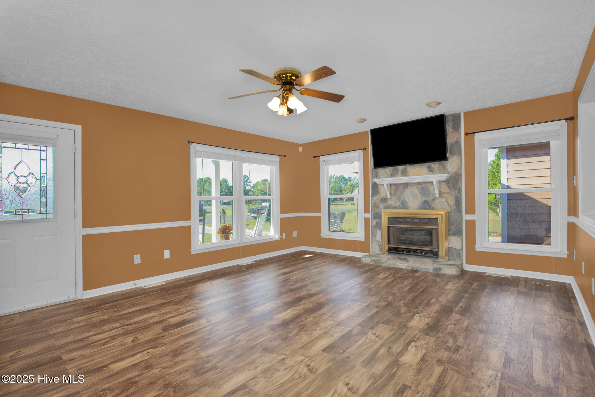 8413 Brightleaf Place St. Pauls, NC 28384 - Photo 5 of 28 8413 Brightleaf Pl(10 of 38)