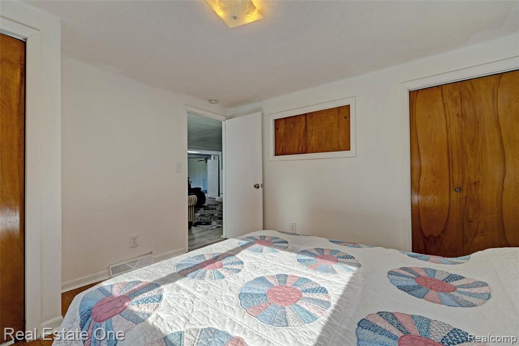 9150 Rattalee Lake Road Clarkston, MI 48348 - Photo 27 of 45