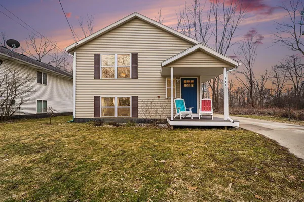 $235,000 | 1000 Eton Street Southwest, Grand Rapids, MI 49503