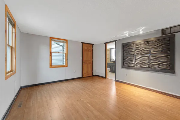 $499,900 | 1234 Bakers Bay Road, Kasota, MN 56050