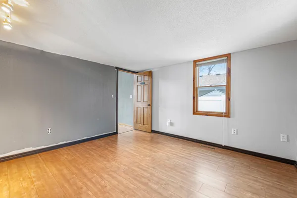 $499,900 | 1234 Bakers Bay Road, Kasota, MN 56050