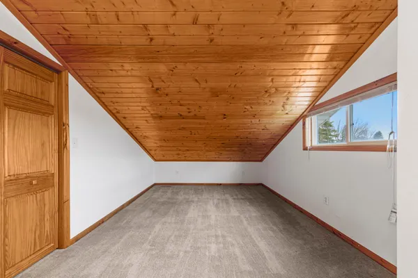 $499,900 | 1234 Bakers Bay Road, Kasota, MN 56050