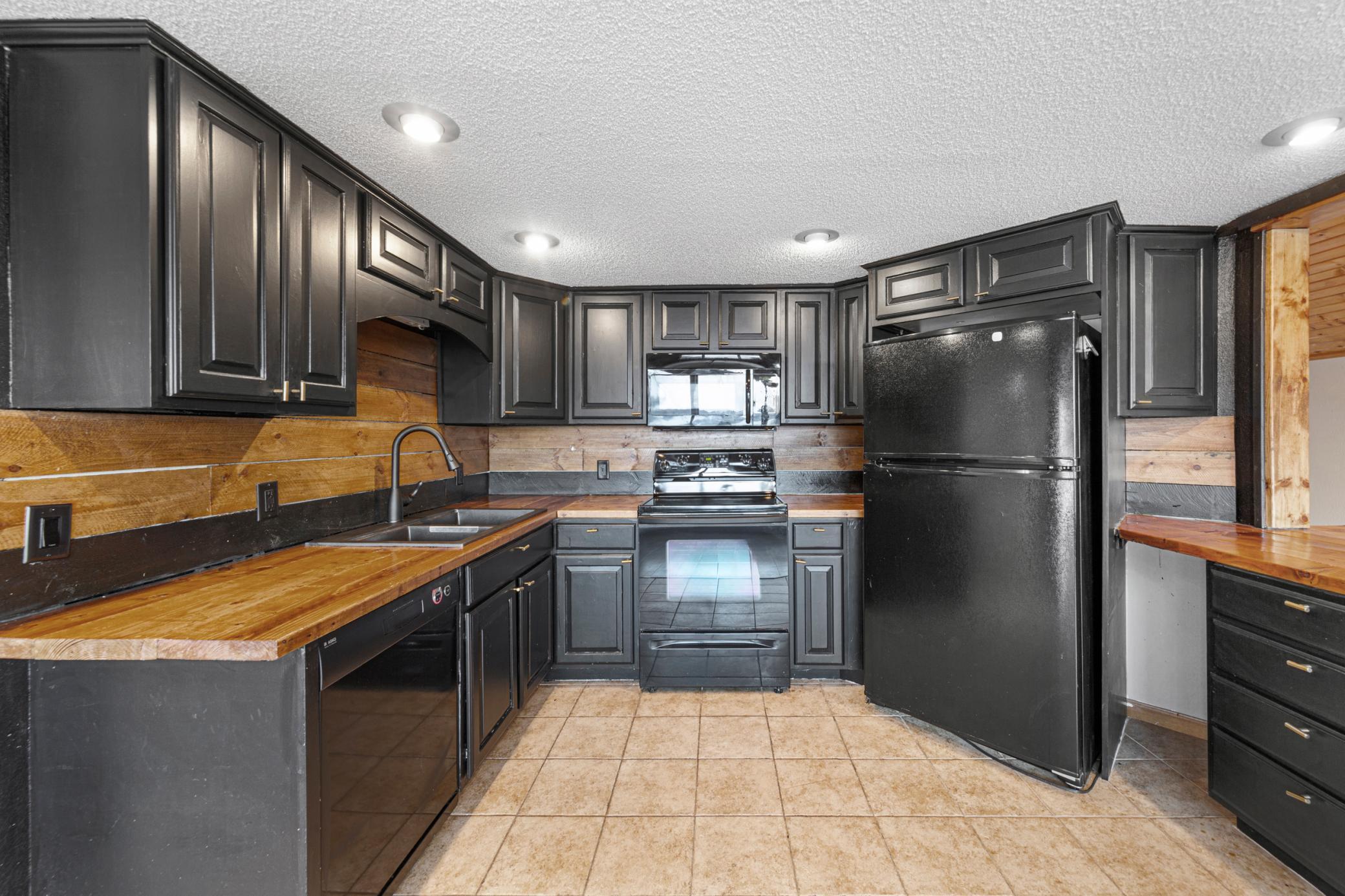 1234 Bakers Bay Road Kasota, MN 56050 - Photo 10 of 46