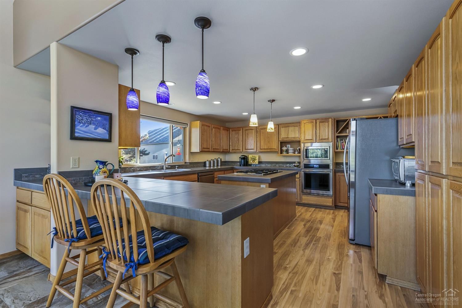 20516 Rusticate Road Bend, OR 97702 - Photo 6 of 25 Additional Photo