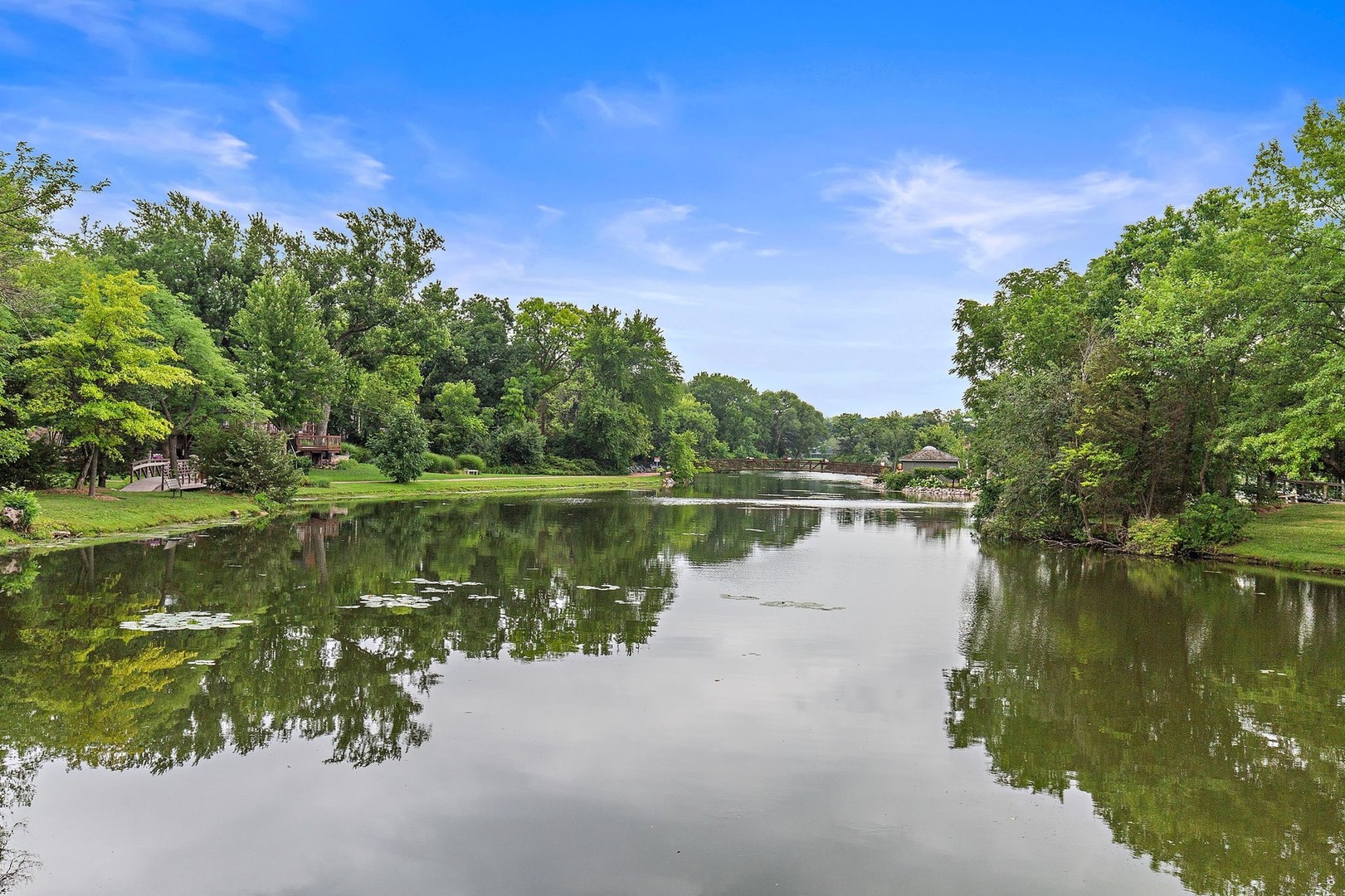 310 Warwick Road Tower Lakes, IL 60010 - Photo 39 of 46 Gallery Image 39