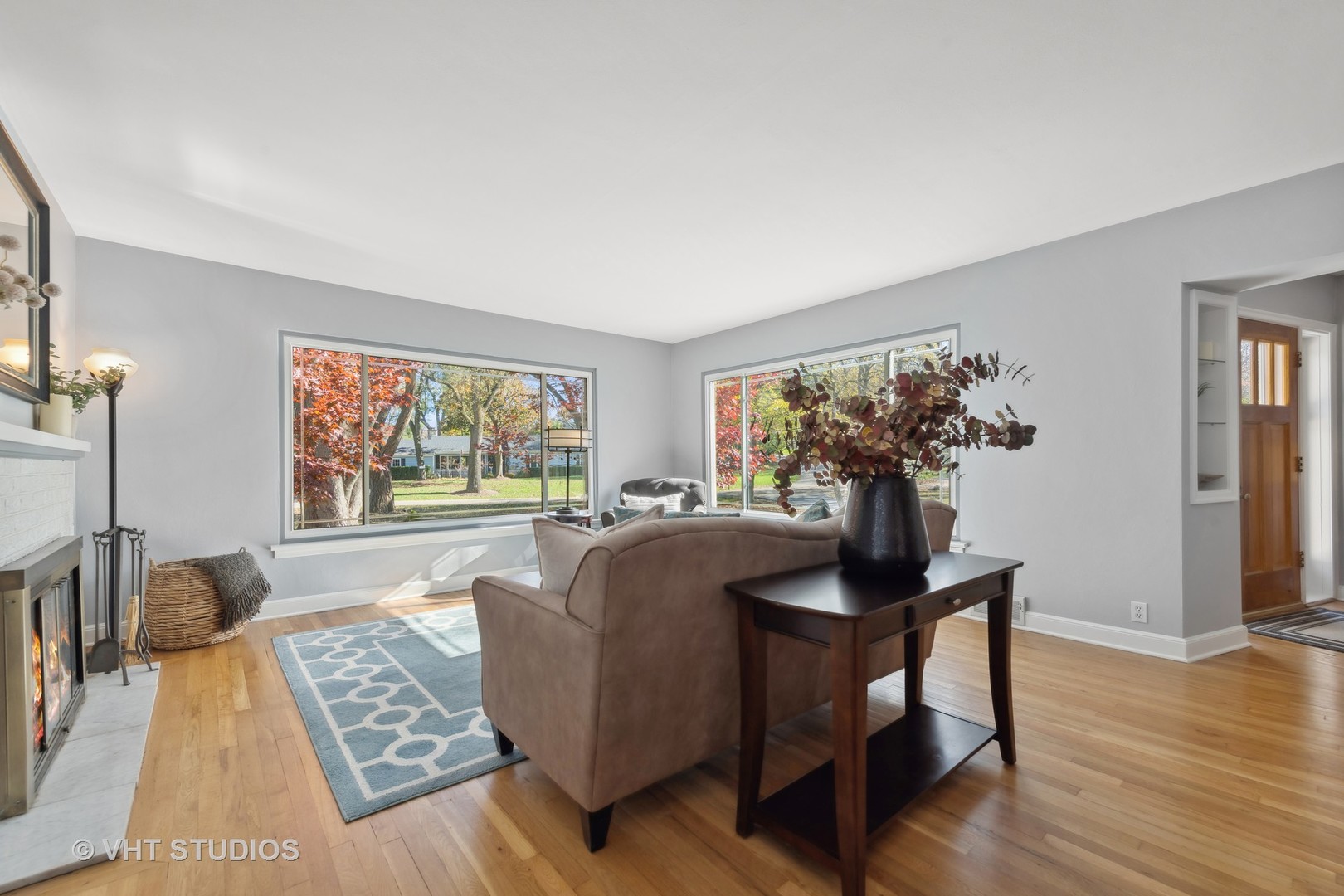 310 Warwick Road Tower Lakes, IL 60010 - Photo 5 of 46 Gallery Image 5