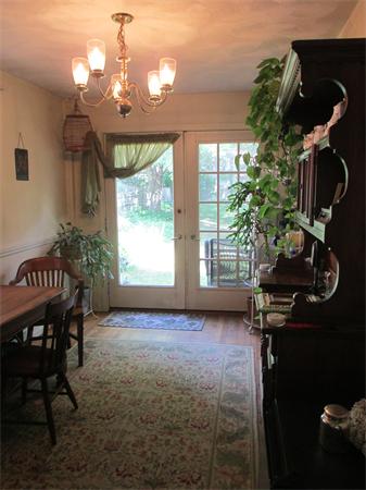 12 Rice Street Wellesley, MA 02481 - Photo 7 of 8