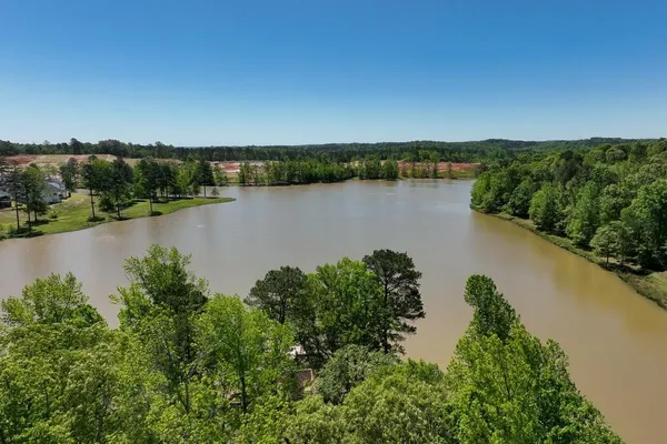 $3,800 | 208 Rabun Court, Hoschton, GA 30548