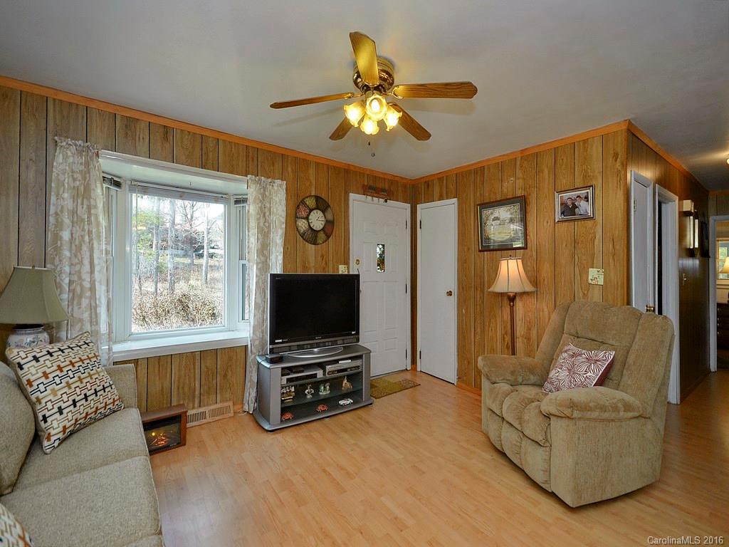 2 Dogwood Road Arden, NC 28704 - Photo 5 of 16 Gallery Image 5
