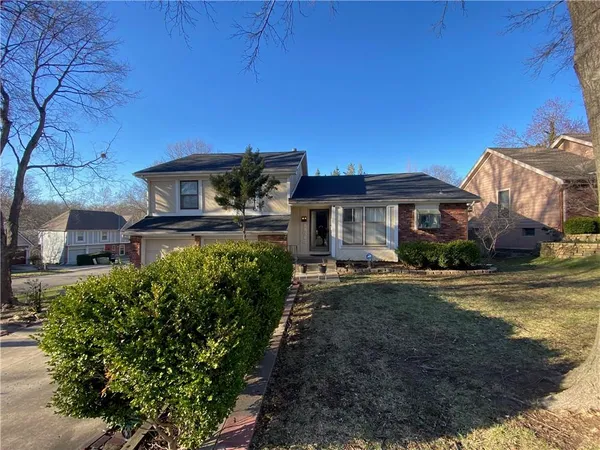 $379,900 | 14518 West 91st Street, Lenexa, KS 66215